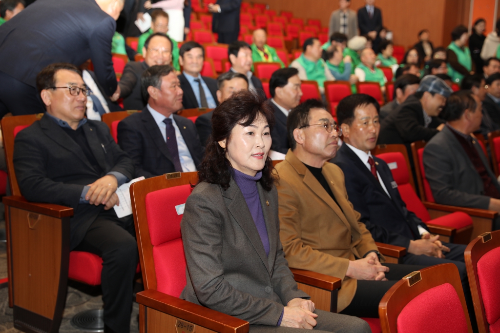 예산군 새마을회장 이취임식 참석 이미지(6)
