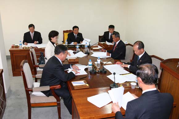 총무위원회 이미지(1)
