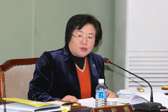 이송희의원 행감모습