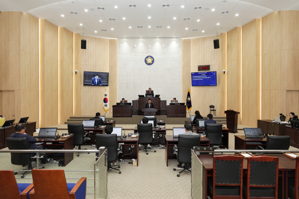 제318회 임시회 개회