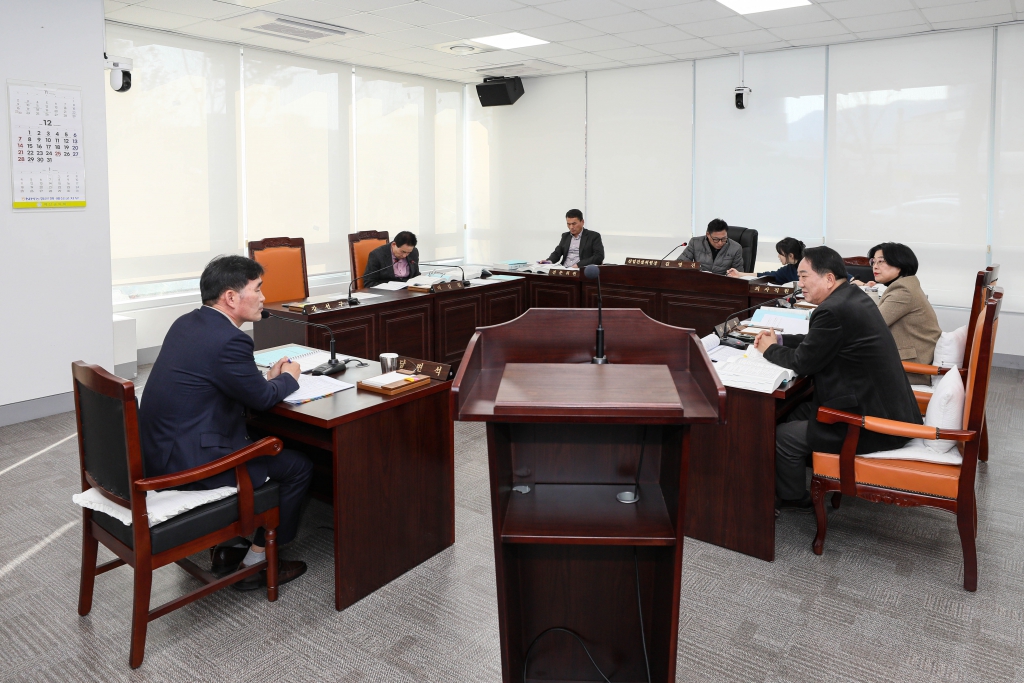 2025년 12월 10일 산업건설위원회