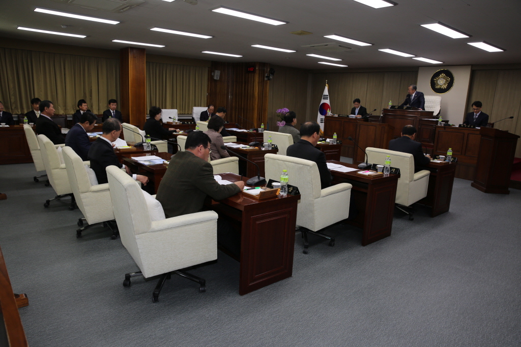 제211회 예산군의회(임시회)-제2차본회의