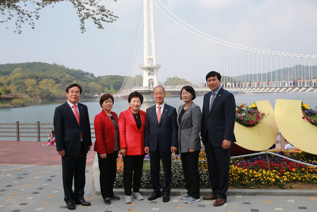 청양군의회 예당호출렁다리 방문