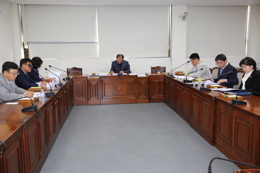 2016년도 의원 공무국외여행심사