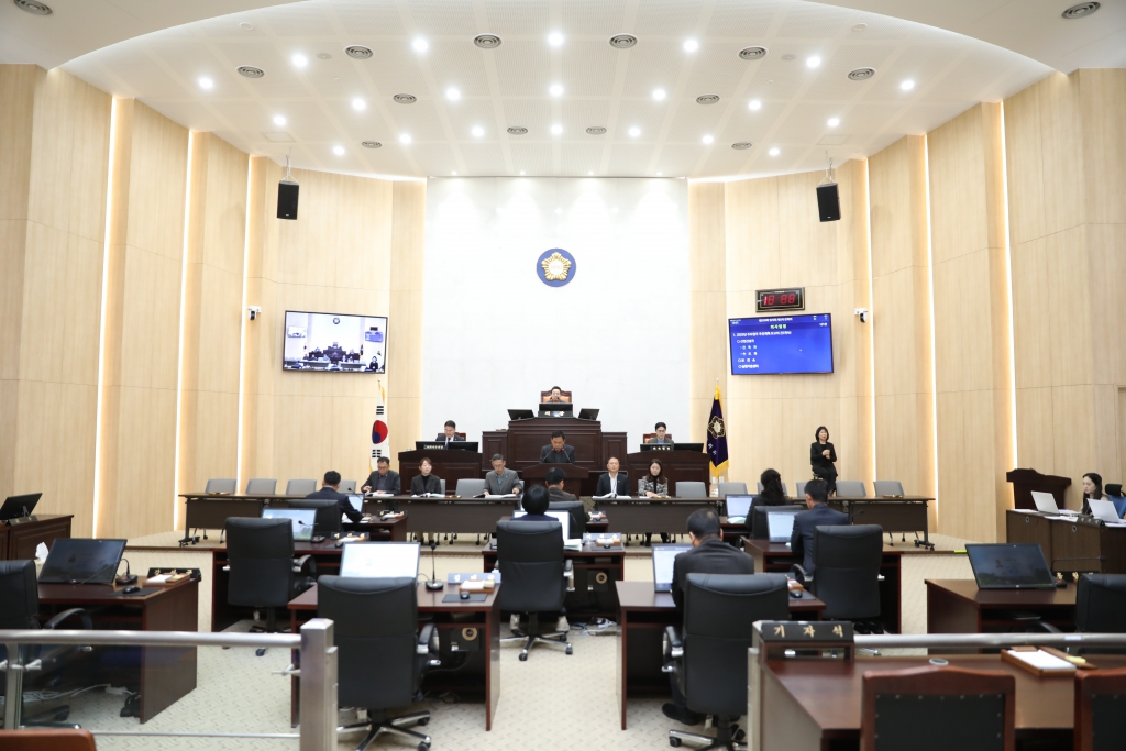 제310회 임시회 5차 본회의 개회(건축과, 수도과, 보건소, 농업기술센터, 공공시설사업소, 관광시설사업소)