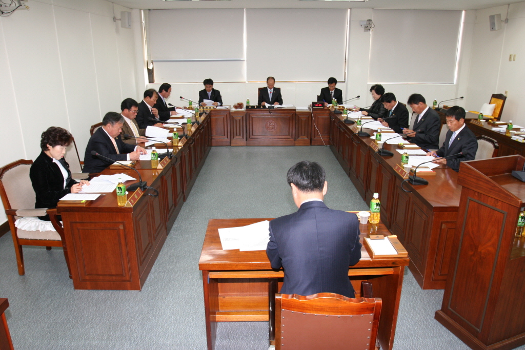 행정사무감사특별위원회