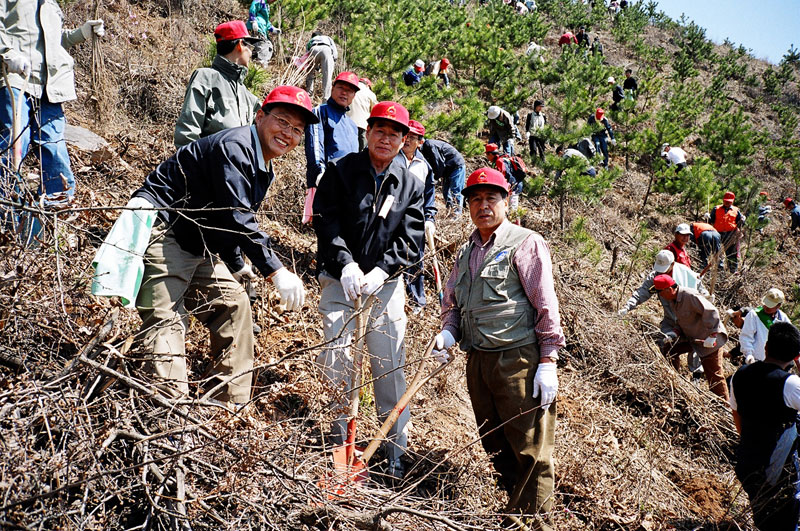 제59회 식목일을 맞이하여 금오산에서