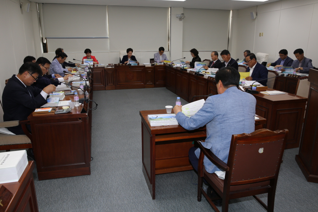 예산결산특별위원회 회의모습