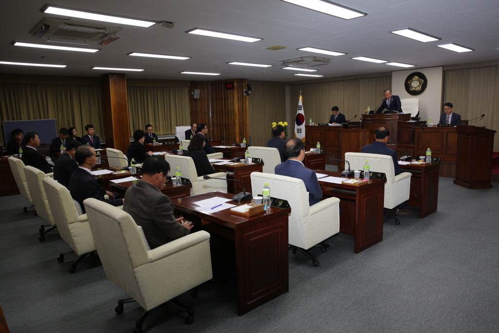 제217회 예산군의회(임시회)-제1차본회의