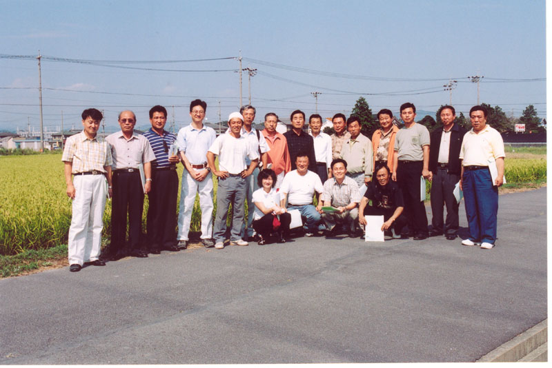 EM방식 농가에서의 단체사진