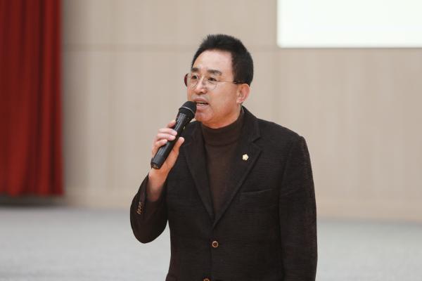 
                                    충남반도체마이스터고 졸업식